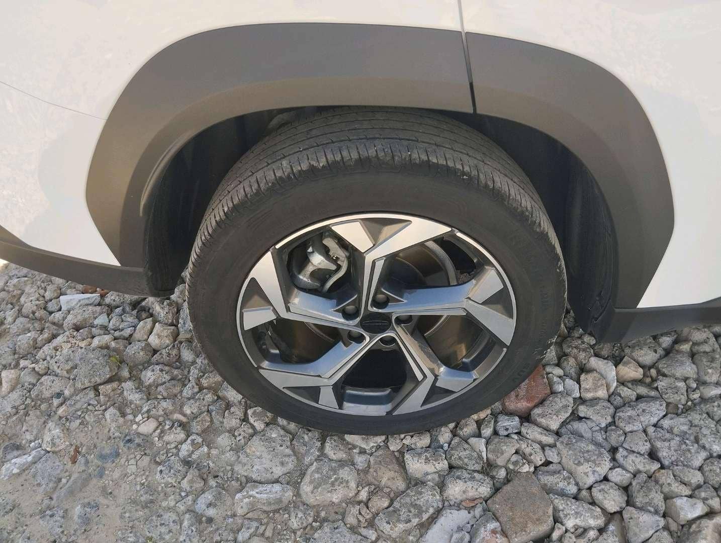 Geely Atlas,  59 200 км, 2024 года в лизинг