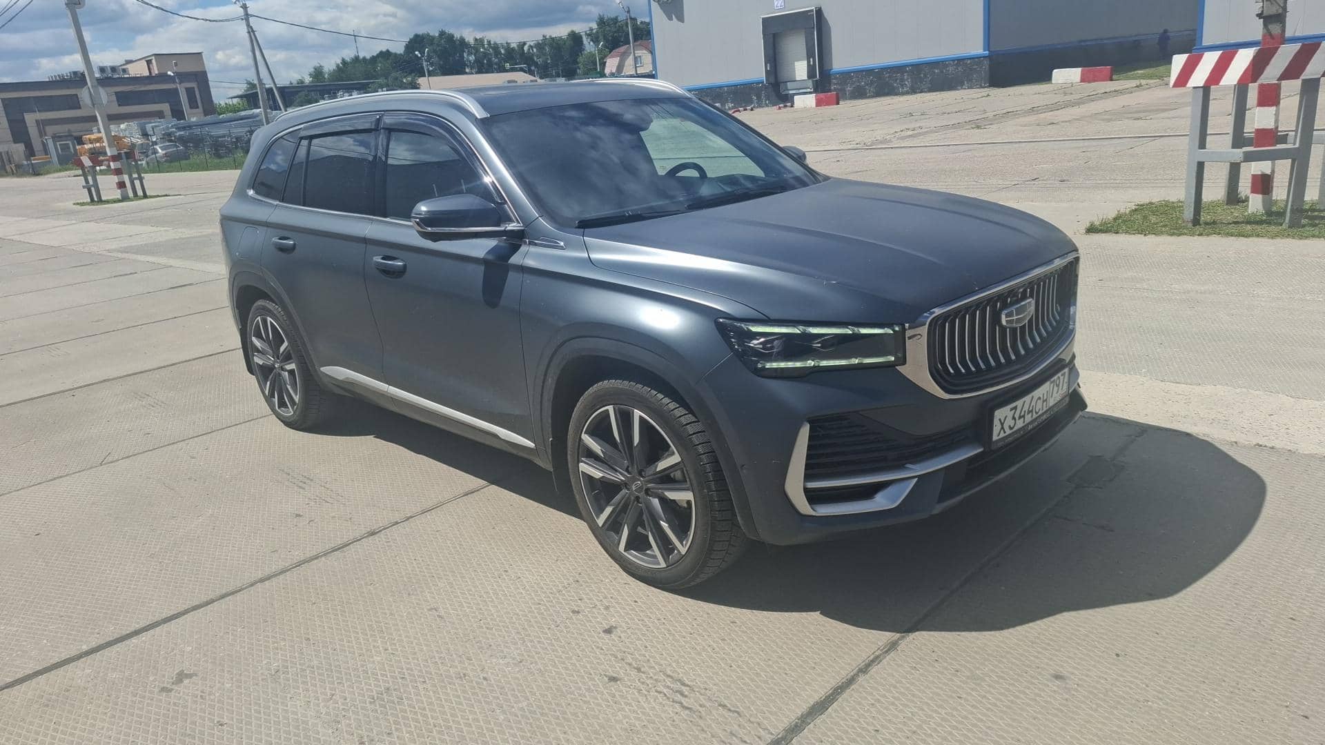 Geely Monjaro,  50 000 км, 2024 года в лизинг