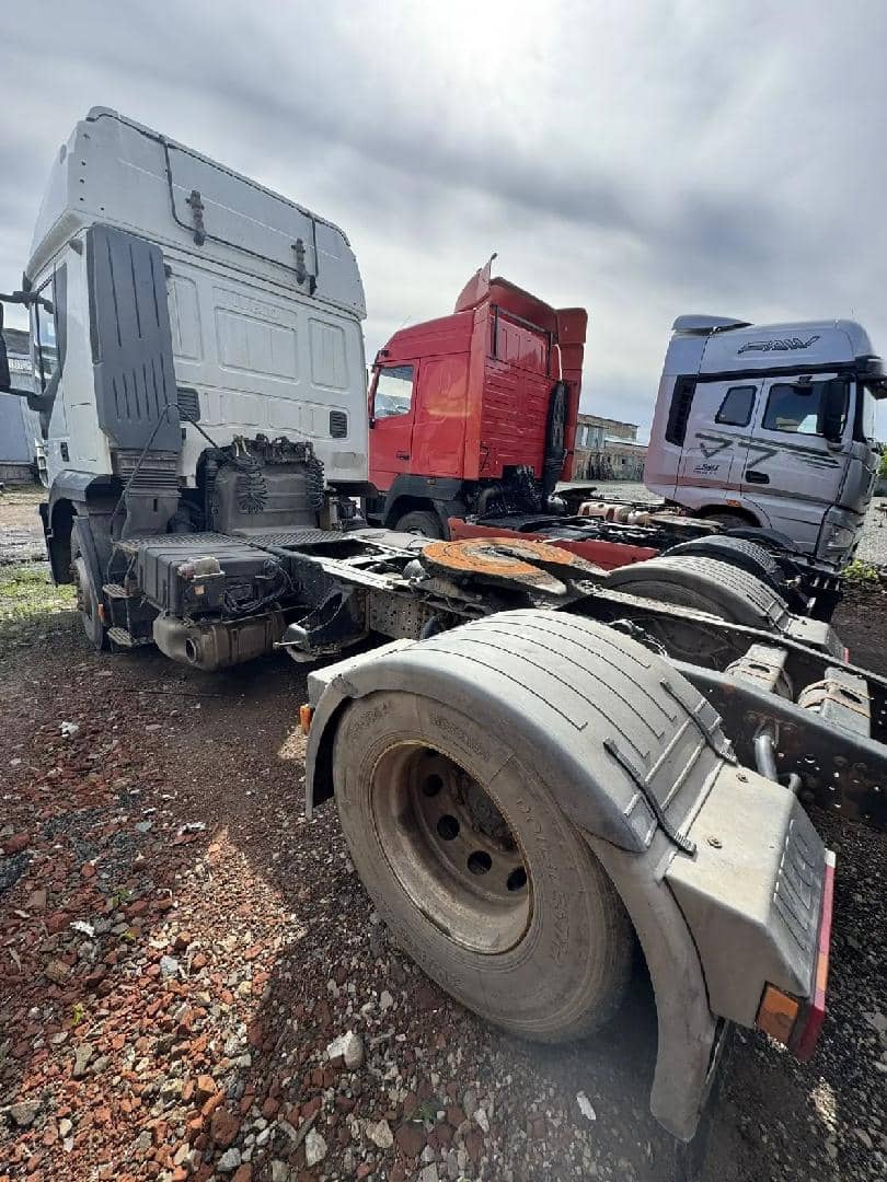 IVECO Stralis AT440S42T/P RR 4x2 (HI-ROAD),  870 000 км, 2018 года в лизинг