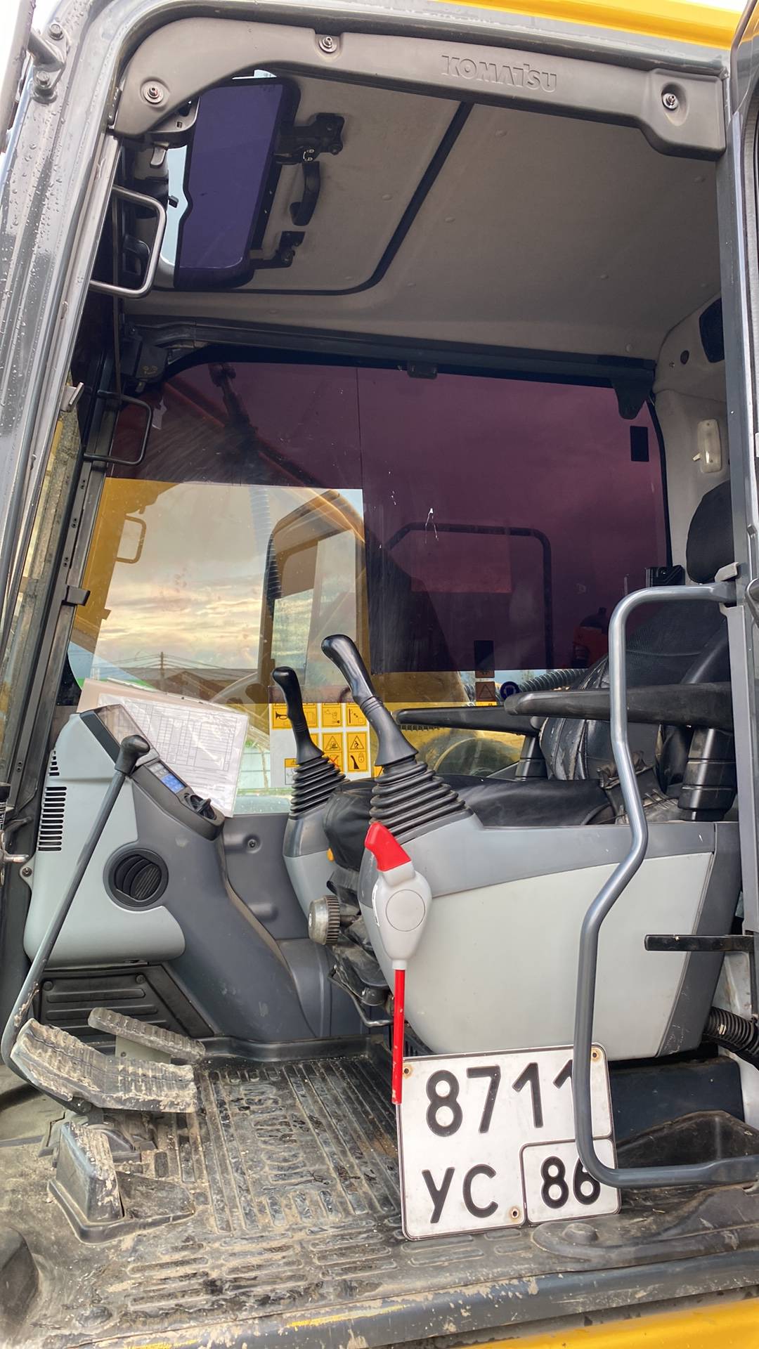 KOMATSU PC220-8MO, 2022 года в лизинг