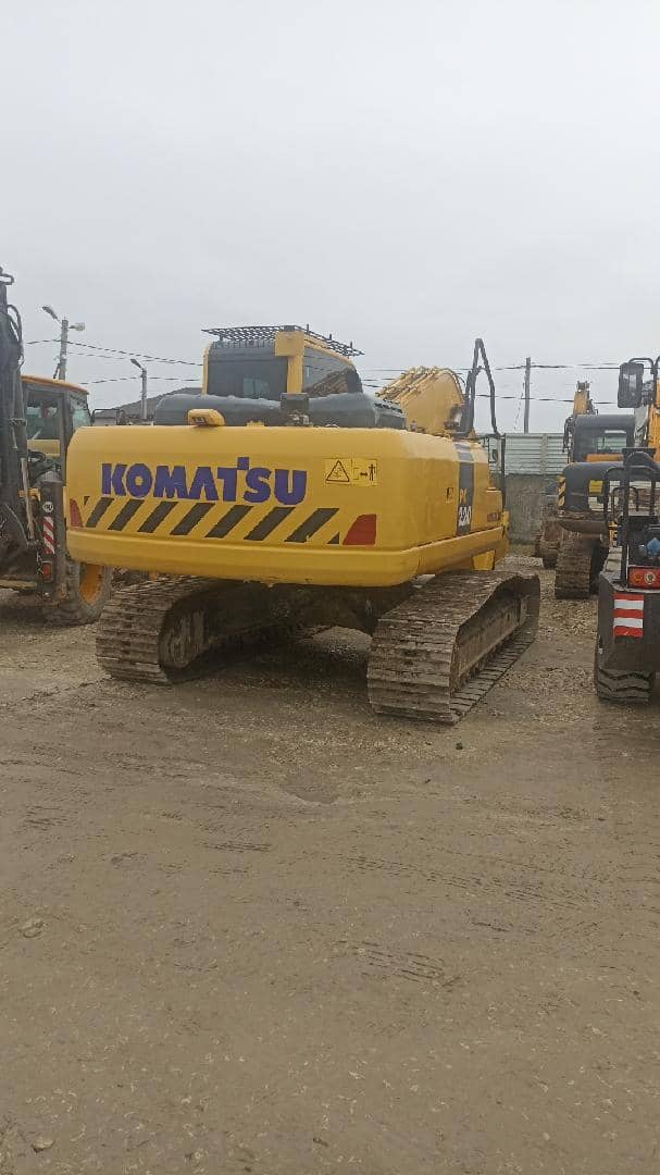 KOMATSU PC220-8MO, 2022 года в лизинг
