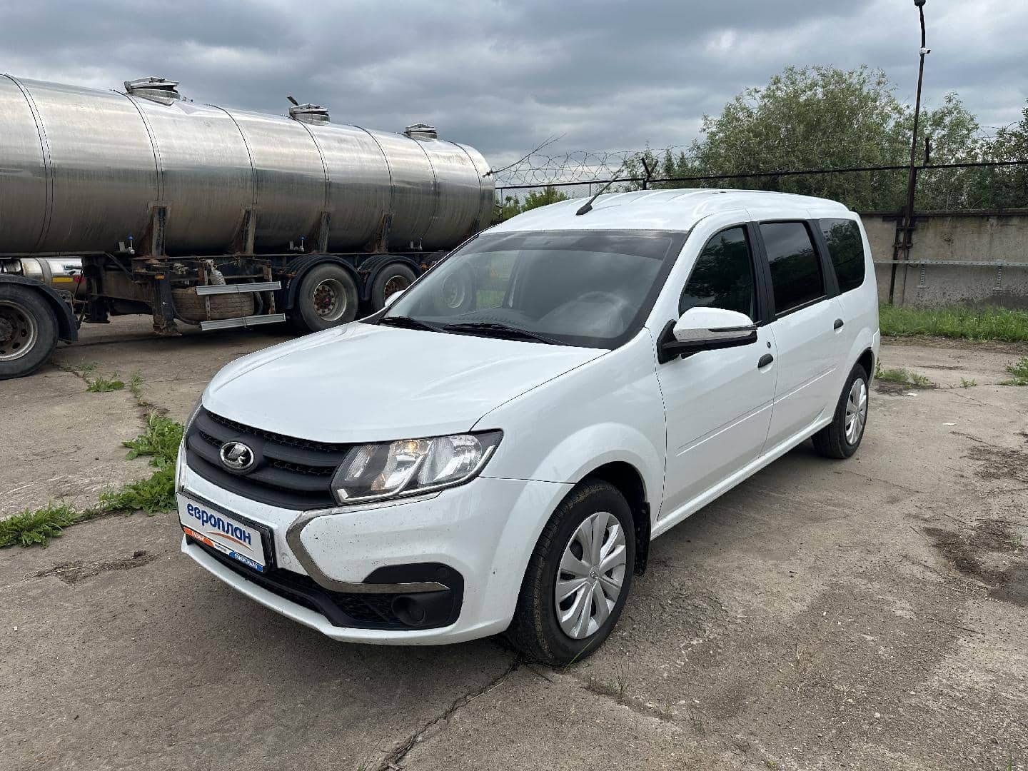 Lada Largus универсал