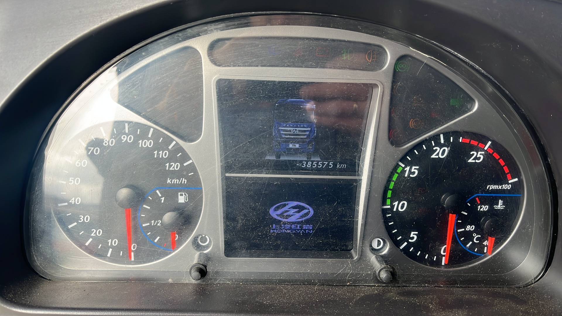 HONGYAN CQ4186HV52,  385 575 км, 2023 года в лизинг