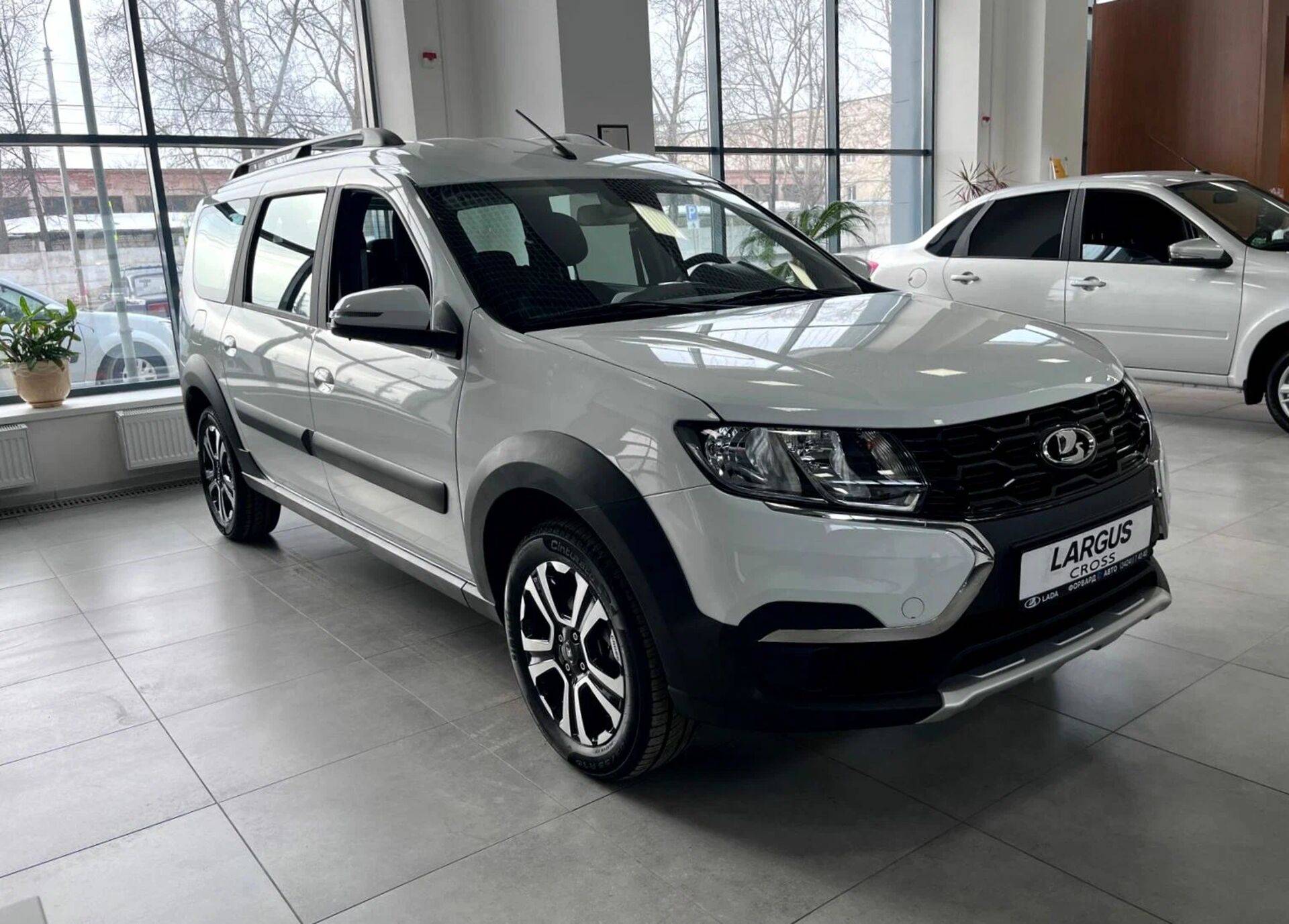 Lada Largus Cross Enjoy 5 мест 1.6 106hp 5MT