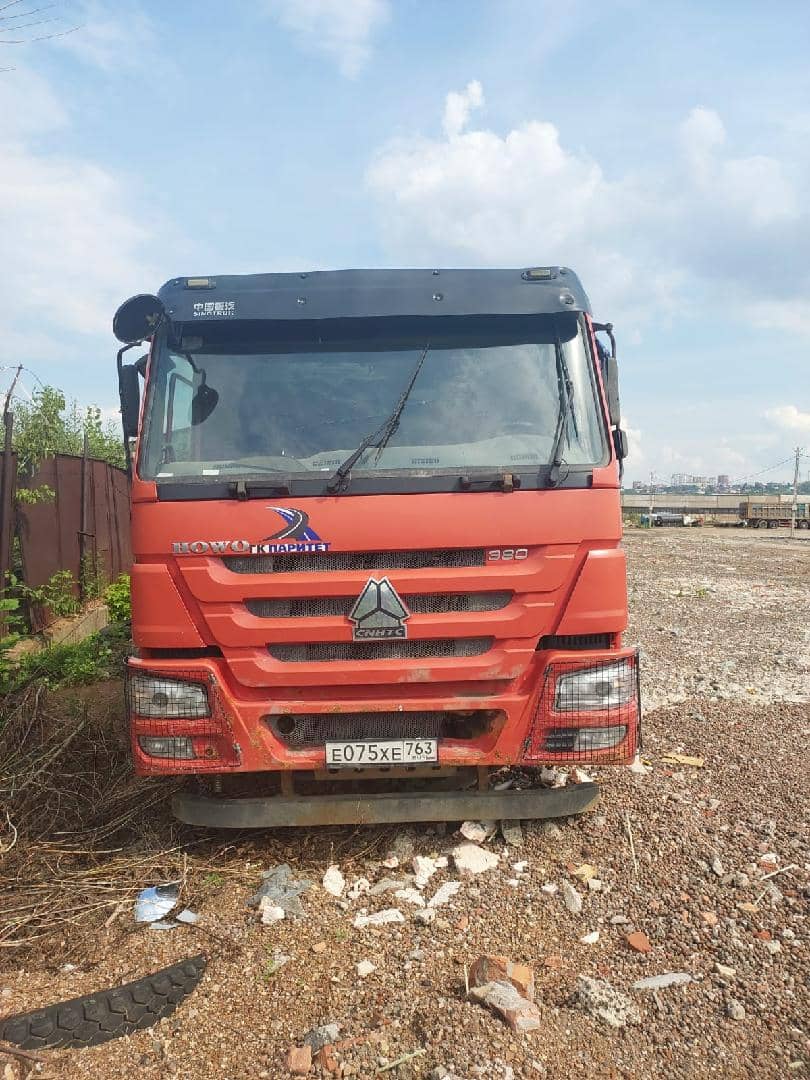 HOWO ZZ3407S3867E 8x4,  130 000 км, 2022 года