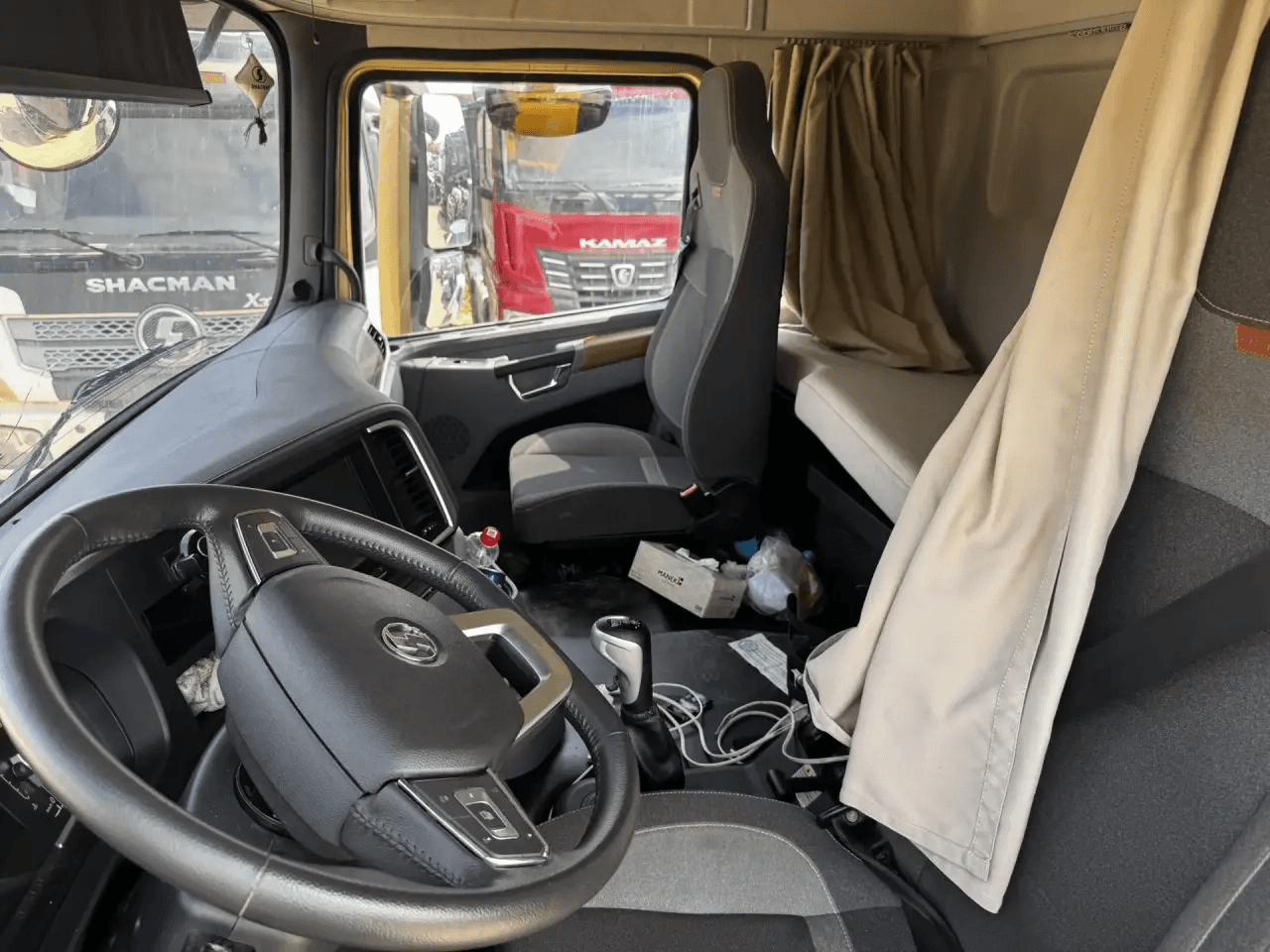 Shacman SX331863366,  65 583 км, 2024 года в лизинг