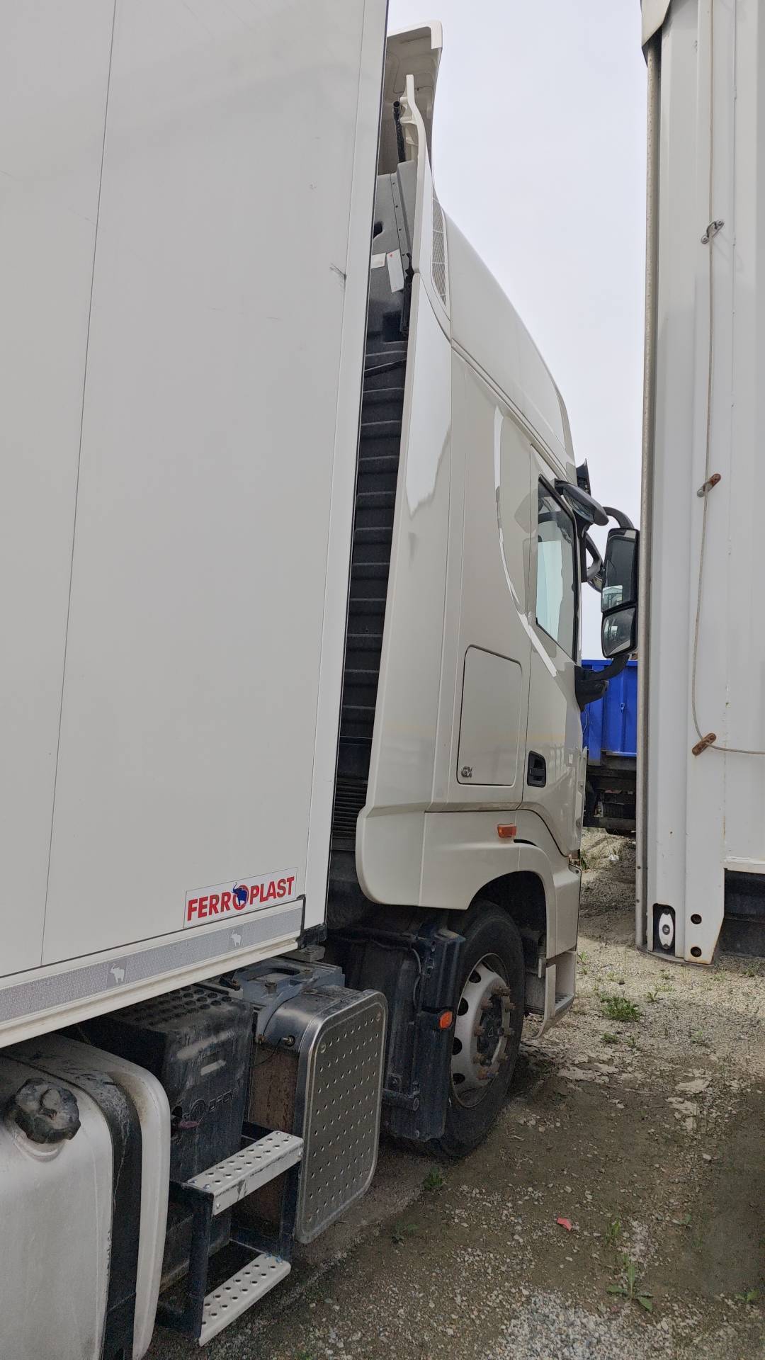 DongFeng GX DFH4180 4x2,  142 332 км, 2023 года в лизинг