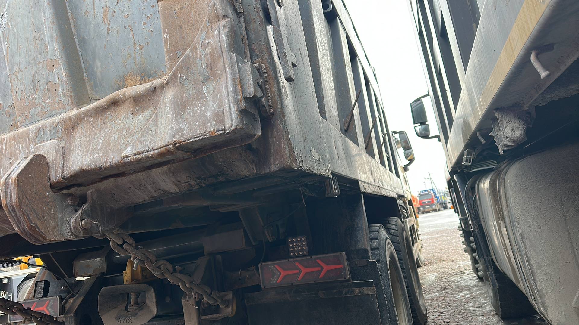 Shacman SX32586V384,  124 315 км, 2023 года