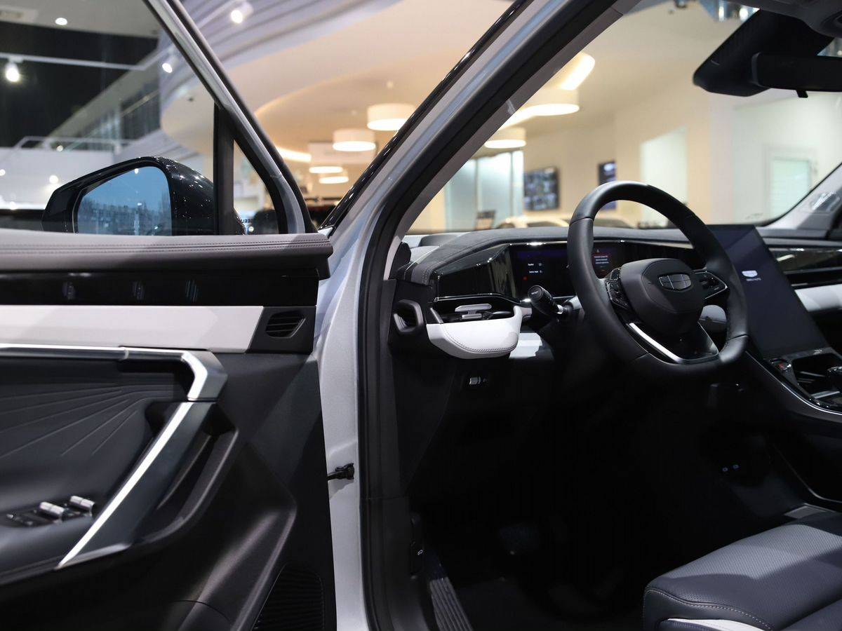 Geely Atlas Flagship 2.0T 8AT 4WD