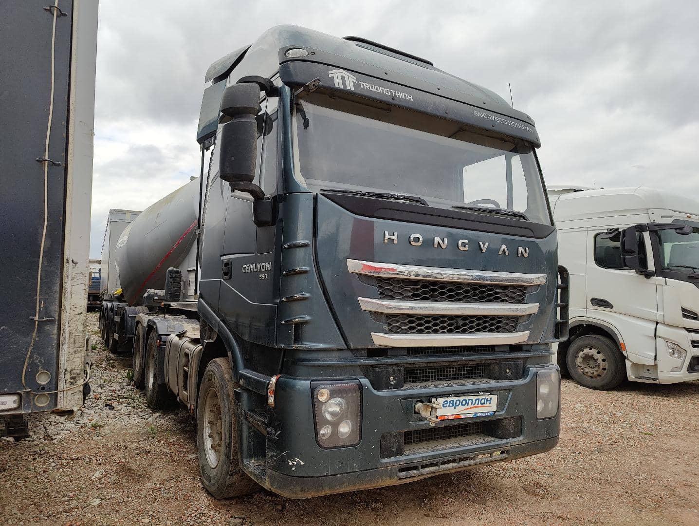 HONGYAN CQ4256HTVG334,  219 000 км, 2022 года в лизинг