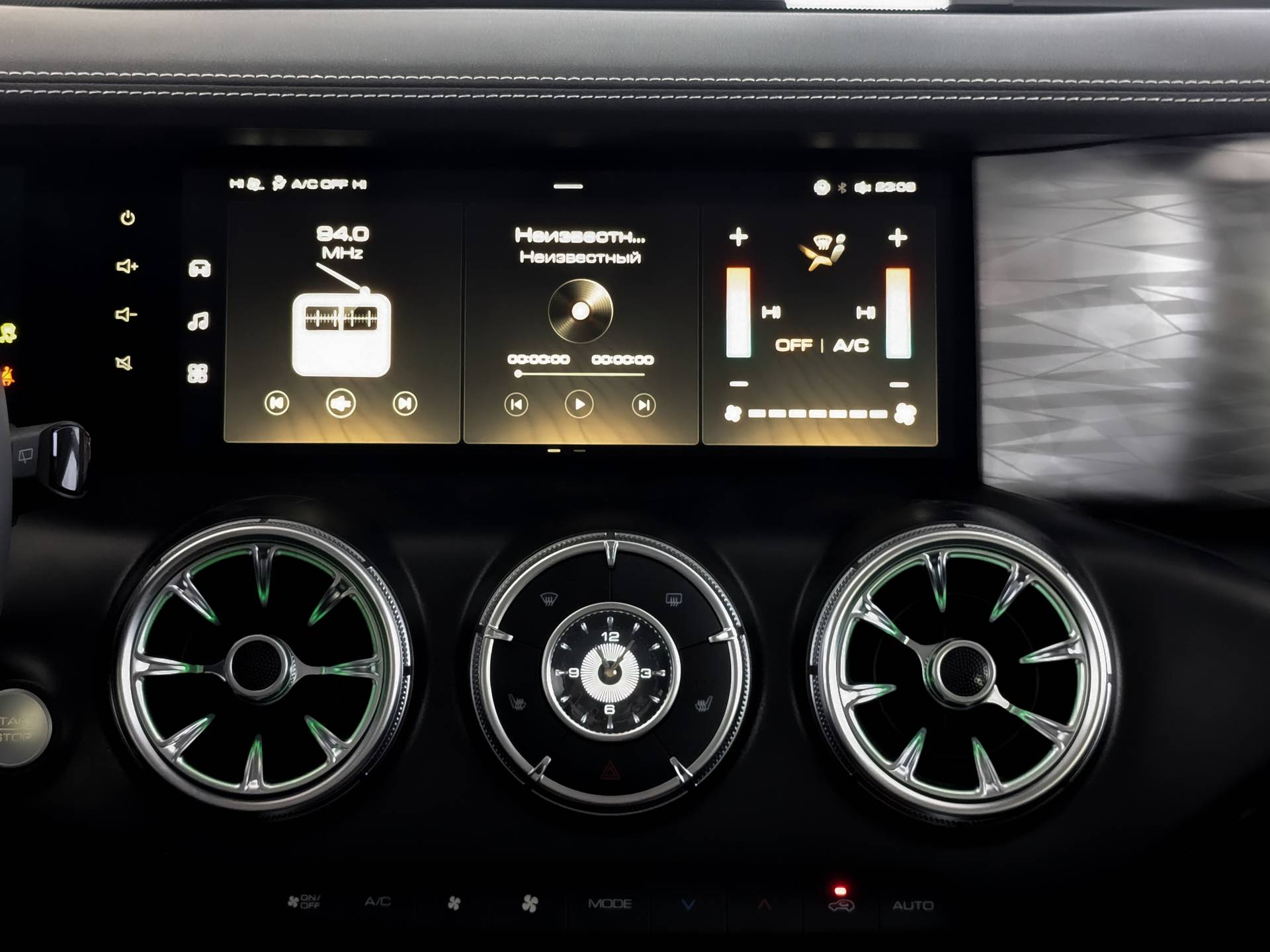 Tank 300 Adventure 2.0 8AT 4WD