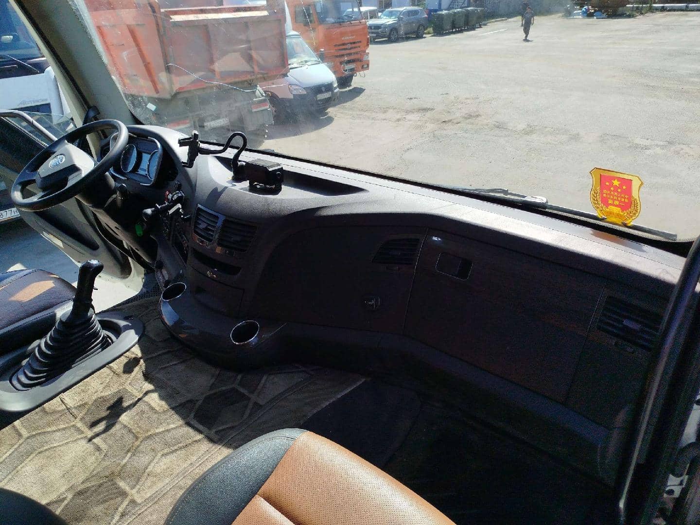 FAW CA3250P66K24L1TE5 6x6,  155 325 км, 2022 года в лизинг