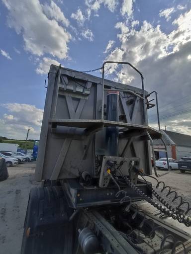 BODEX Самосвальный KIS 4WA1 45 м³
