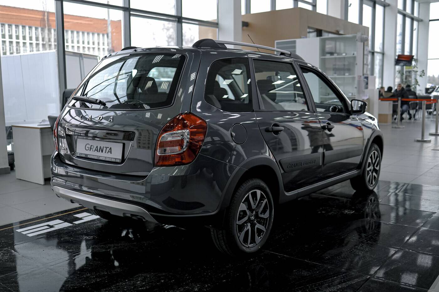 Lada Granta Cross Comfort 24 1.6 106hp 5MT