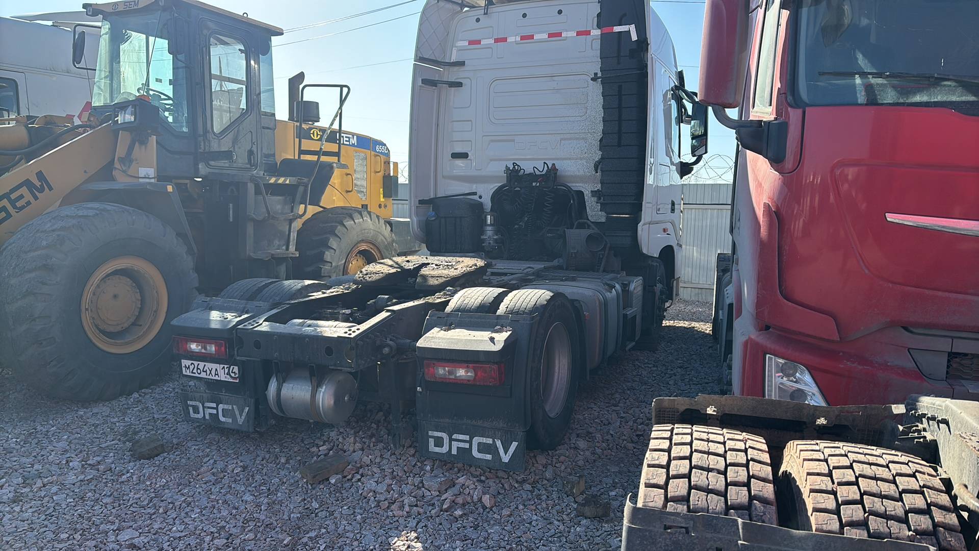 DongFeng DFH4180 4x2,  214 281 км, 2023 года в лизинг