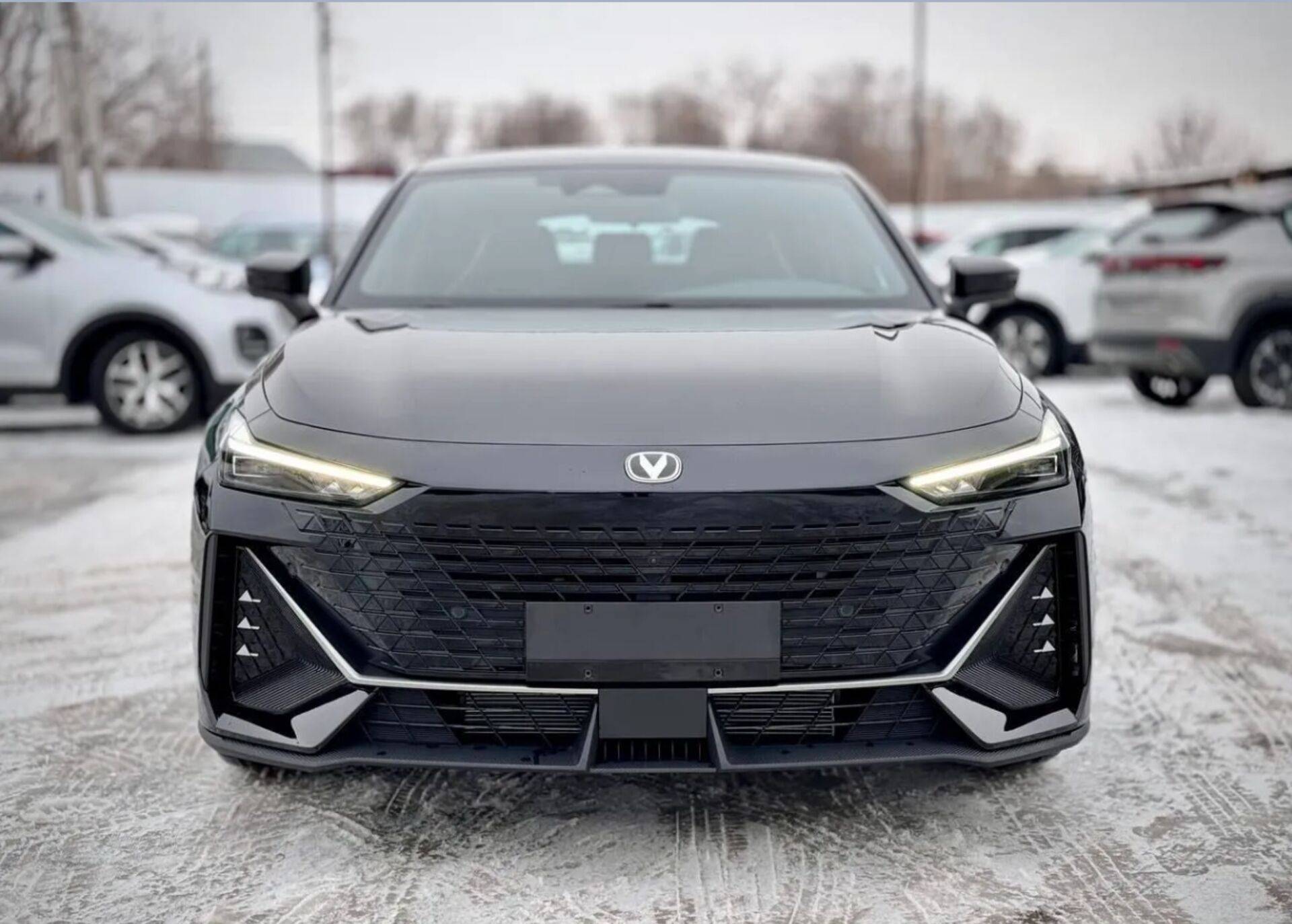 Changan Uni-V LX 1.5T 7DCT