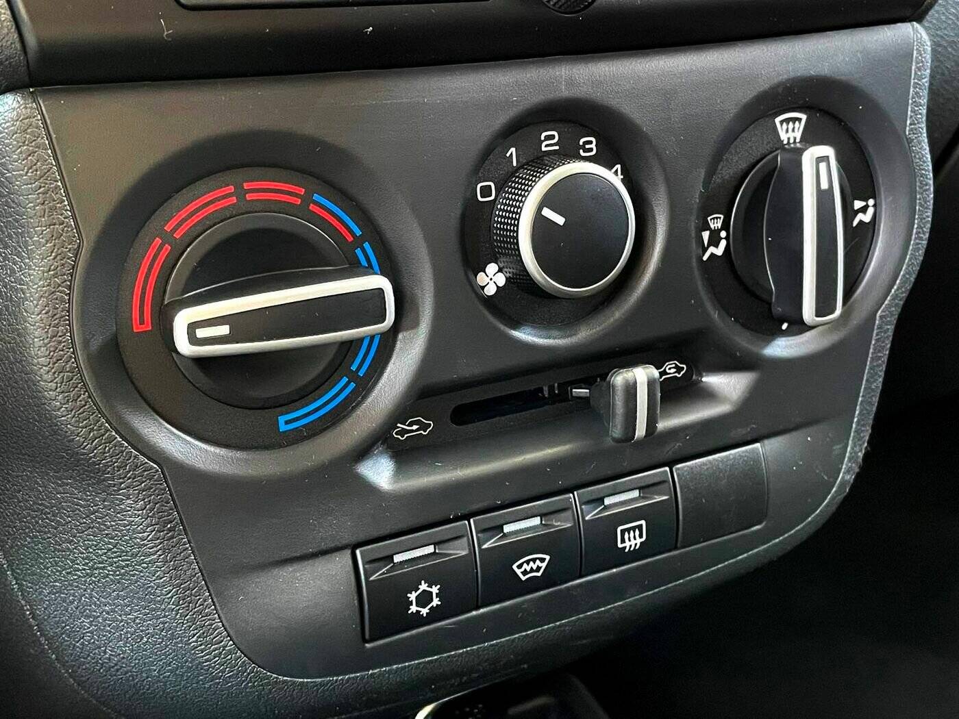 Lada Granta седан #CLUB 24 1.6 90hp 5MT