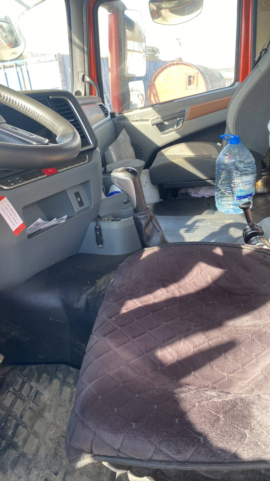 Shacman SX42584V324,  162 506 км, 2024 года в лизинг