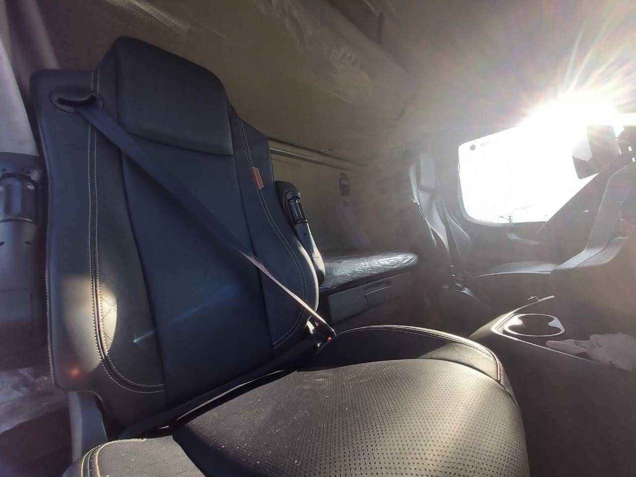 Shacman SX4188YY381 Лот 000007835