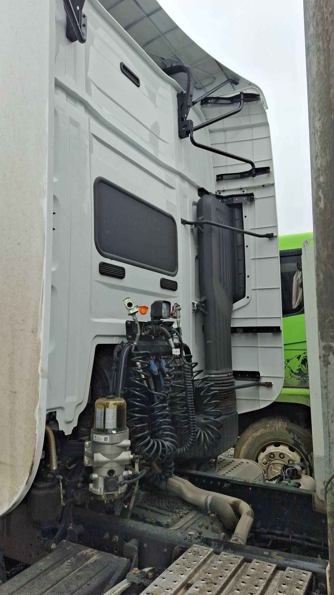 FAW CA4180P77K25E5 4x2,  246 627 км, 2023 года в лизинг