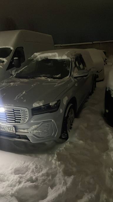 Geely Monjaro Hi-P (Xingyue L Hi-P)