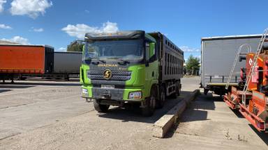 Shacman SX33186V366