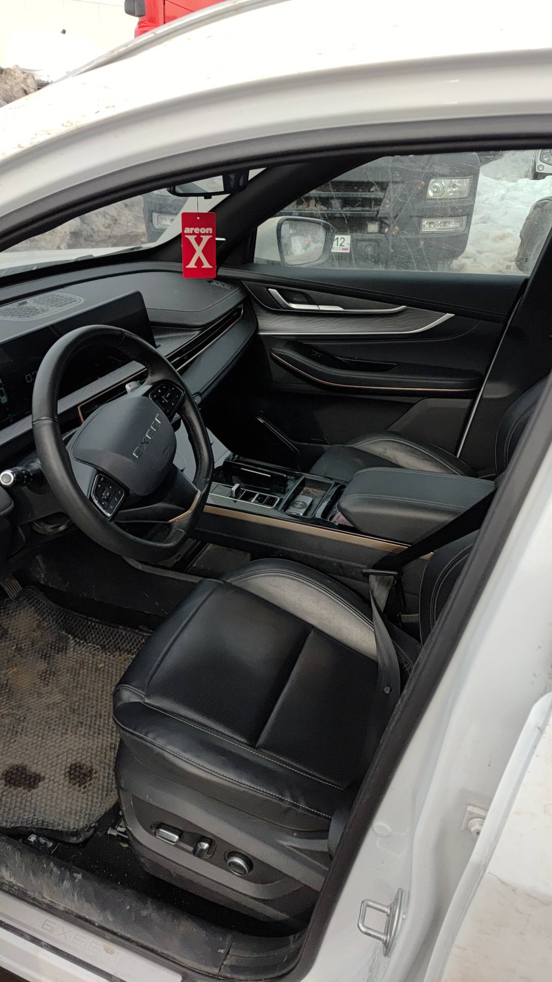 EXEED LX,  59 341 км, 2024 года в лизинг