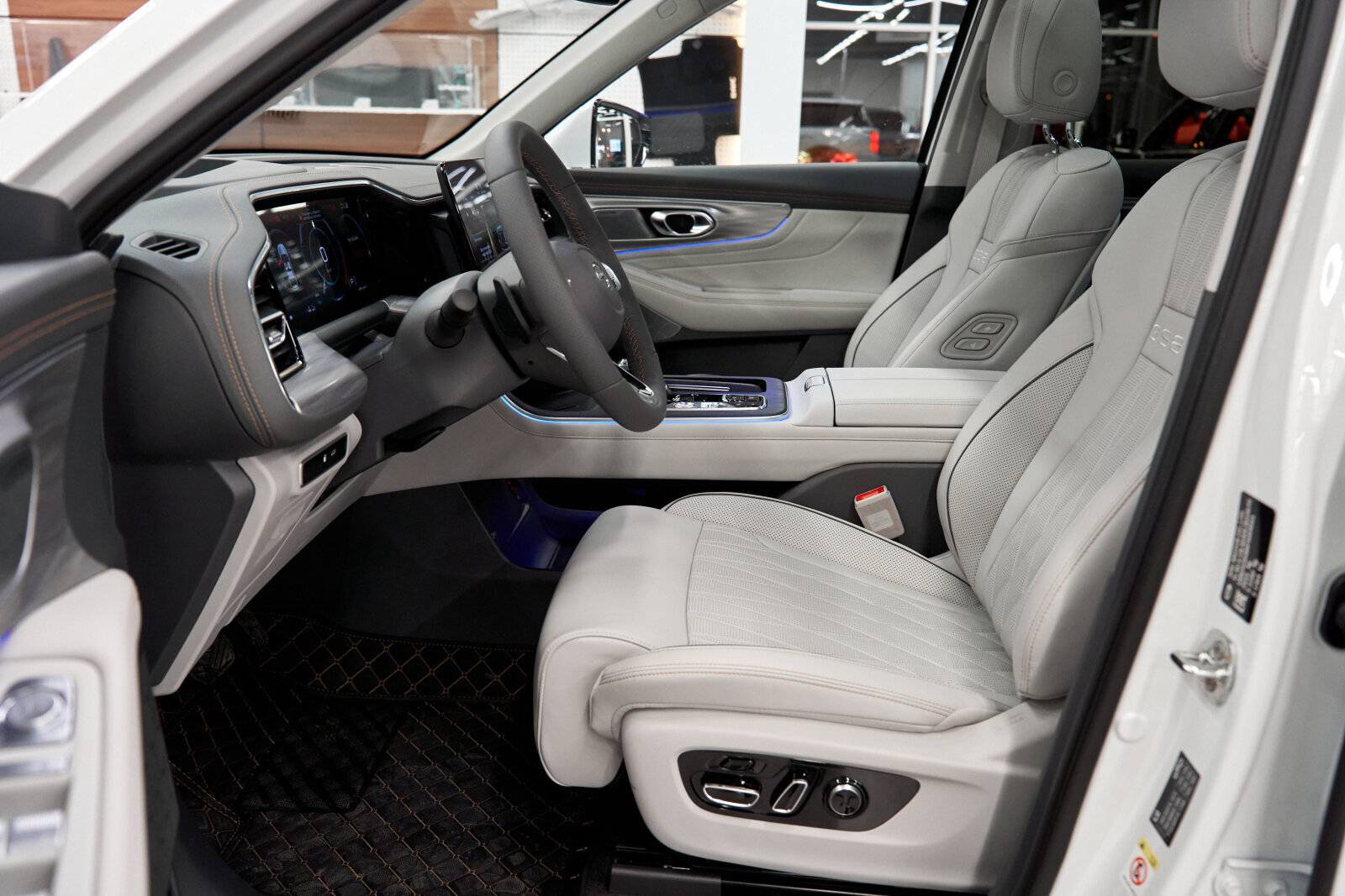 GAC GS8 GX Premium 2.0 8AT 4WD