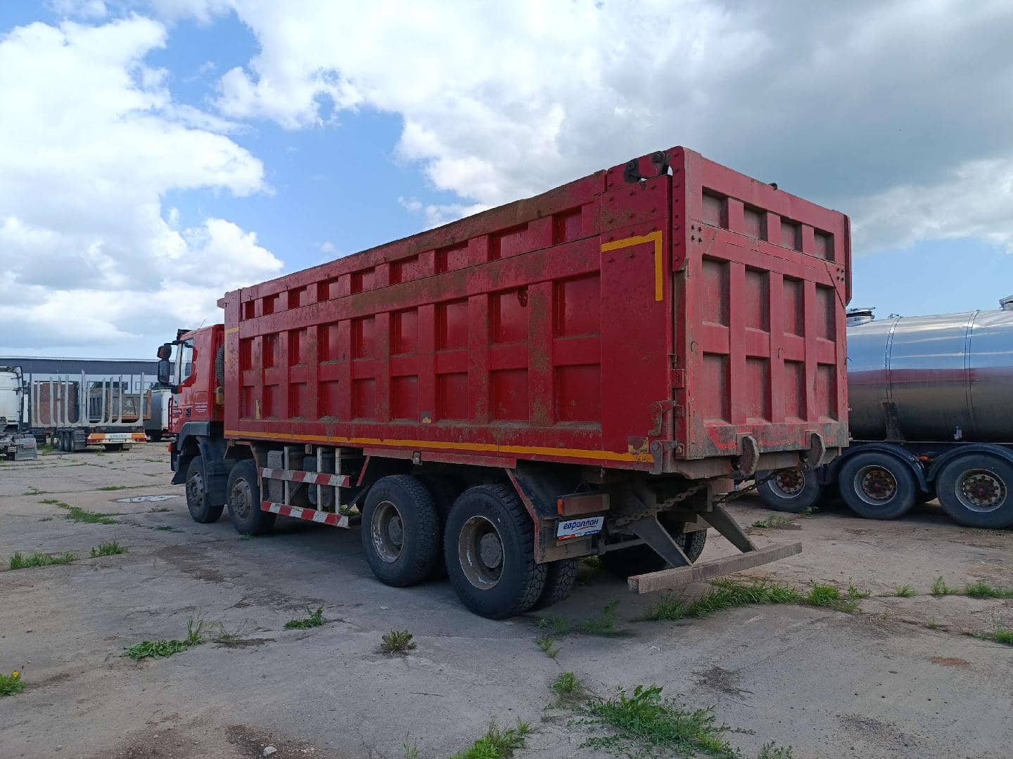 HONGYAN CQ3406HV39,  241 787 км, 2023 года в лизинг