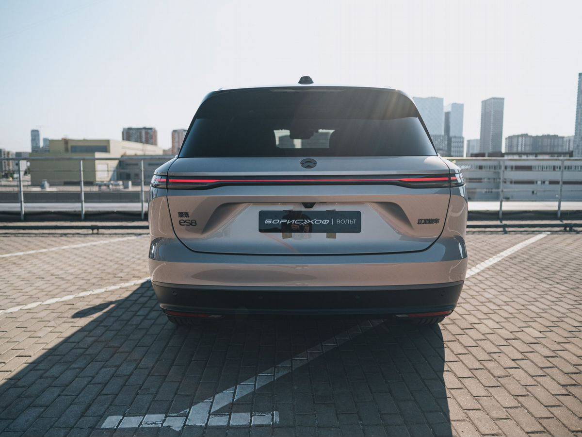 Nio ES8 100 kWh Signature Edition