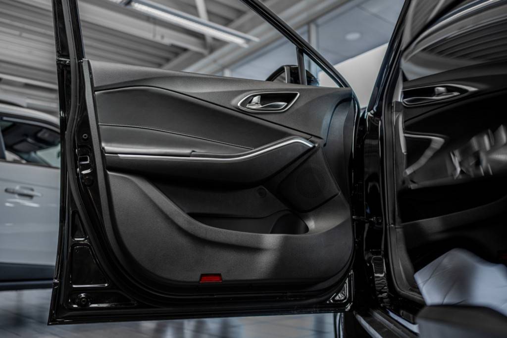 Москвич 3 Стандарт плюс 1.5Т CVT