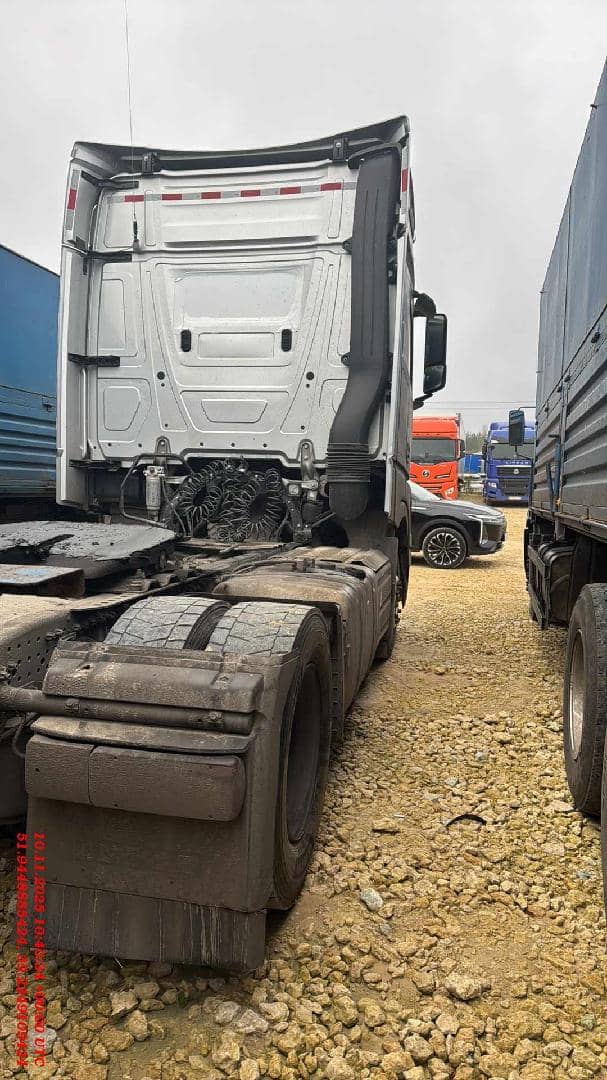 Mercedes-Benz Actros 1853,  294 911 км, 2023 года в лизинг