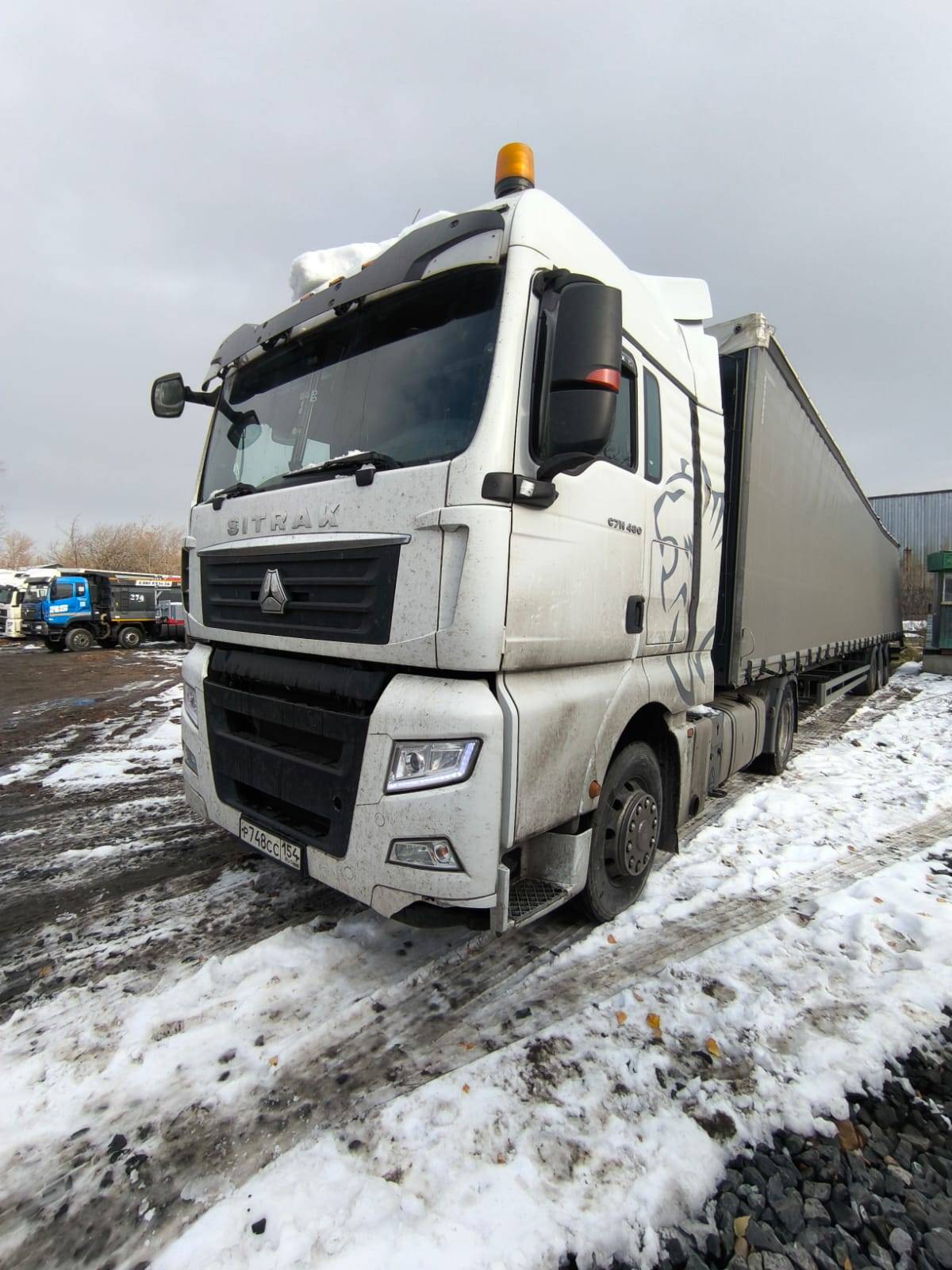 Sitrak C7H 4x2 ZZ4186V361HE