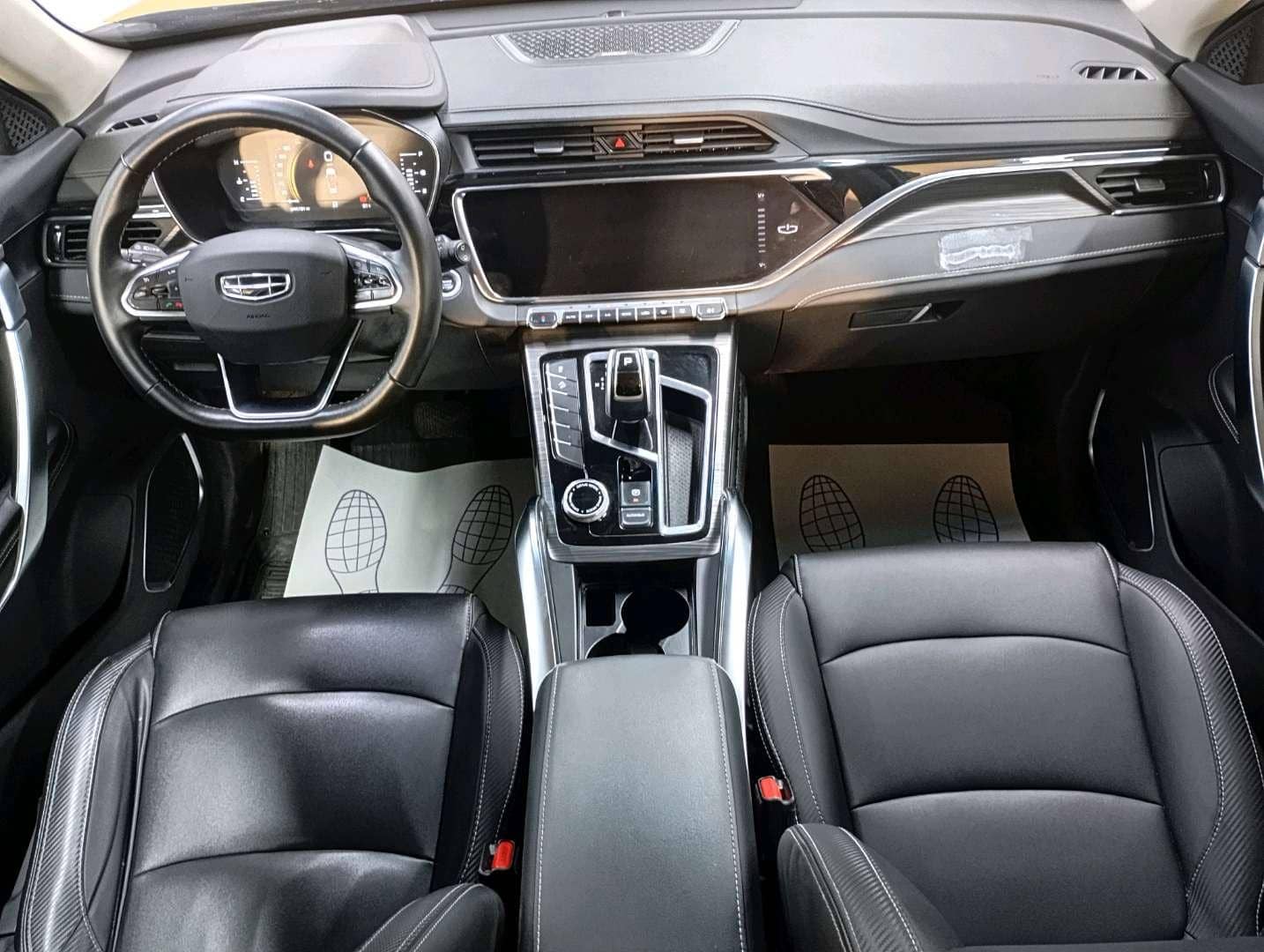Geely Atlas Pro,  244 791 км, 2023 года в лизинг