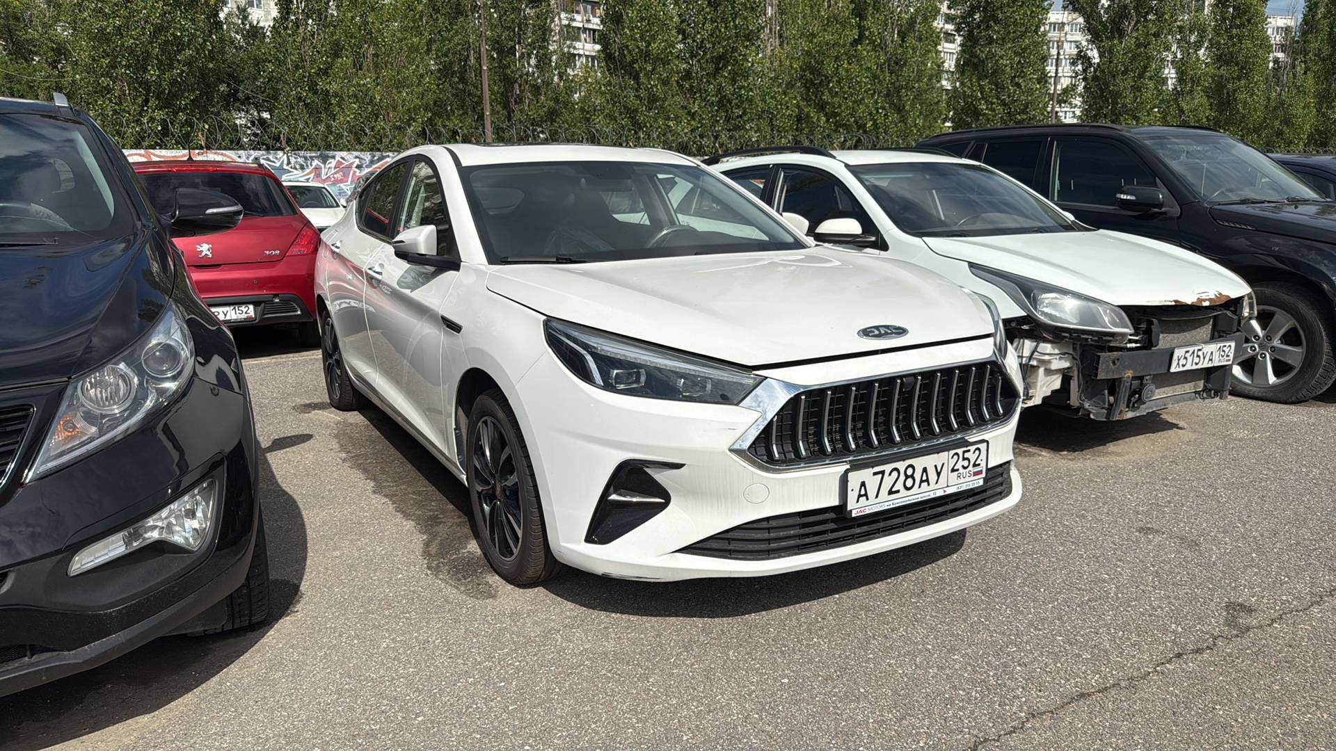 JAC J7,  120 000 км, 2023 года в лизинг