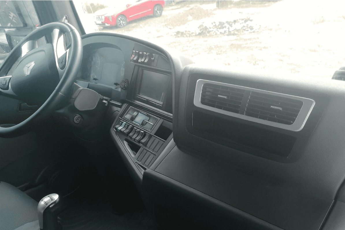 Sitrak С7Н MAX 6×4 ZZ4256V364HE,  266 739 км, 2022 года в лизинг