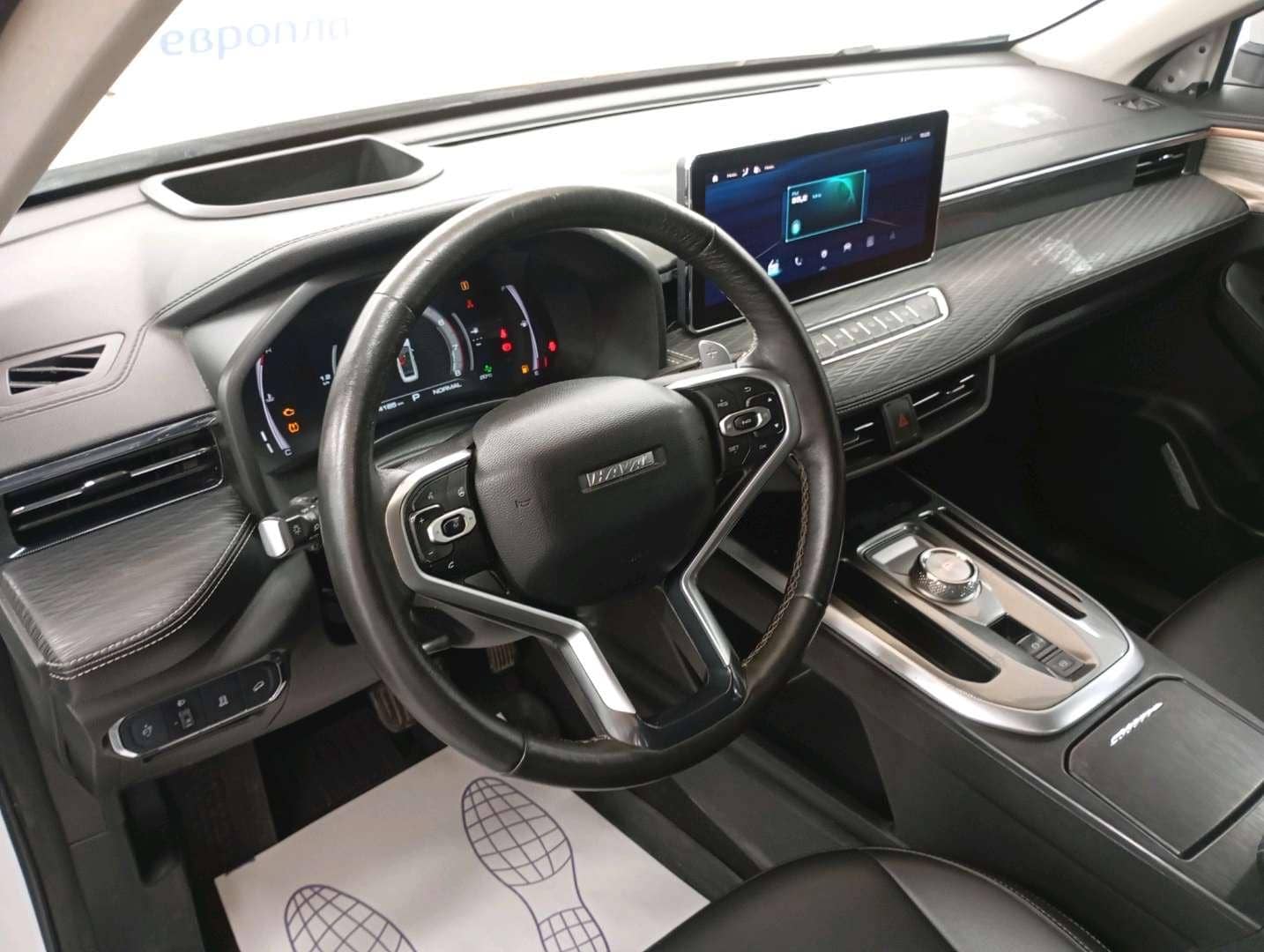 Haval Jolion,  304 185 км, 2023 года в лизинг