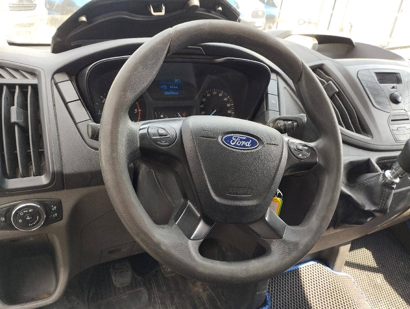 Ford Transit,  106 000 км, 2021 года в лизинг
