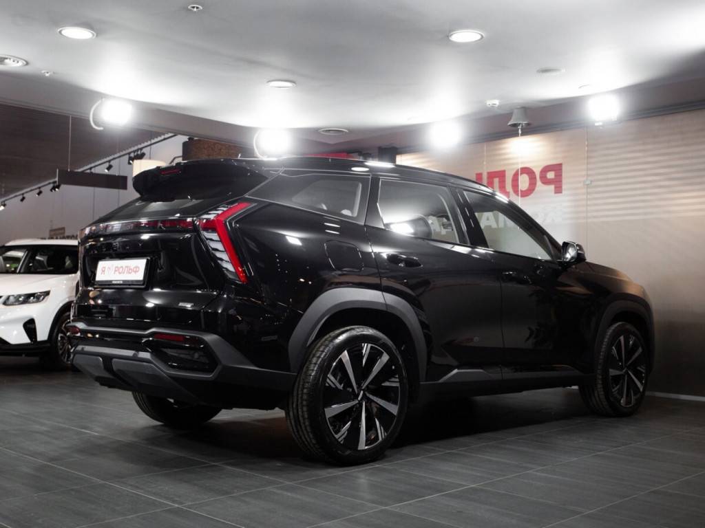 Geely Atlas Флагман 2.0Т АТ полный привод