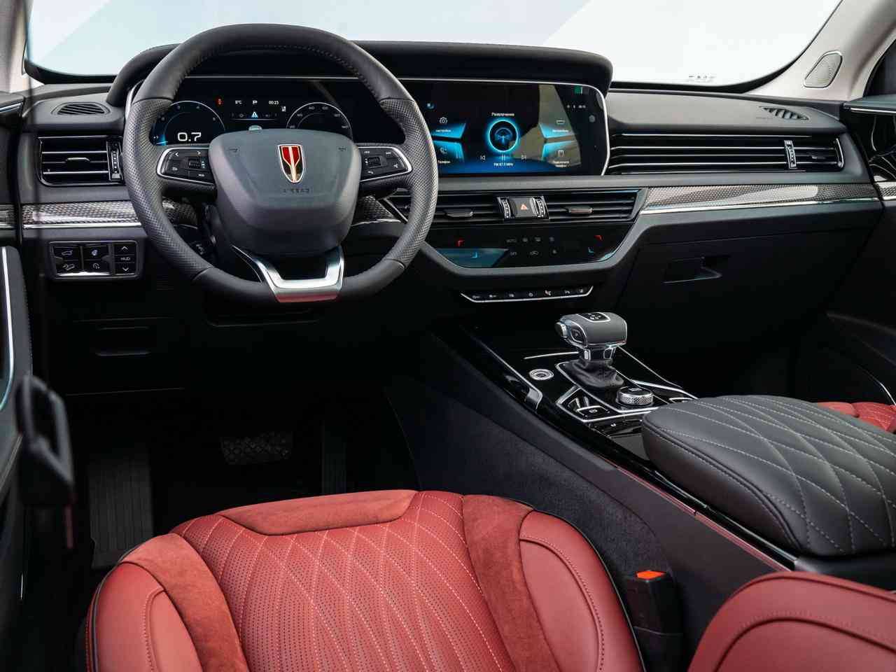 Hongqi HS5 Deluxe 2.0T AWD