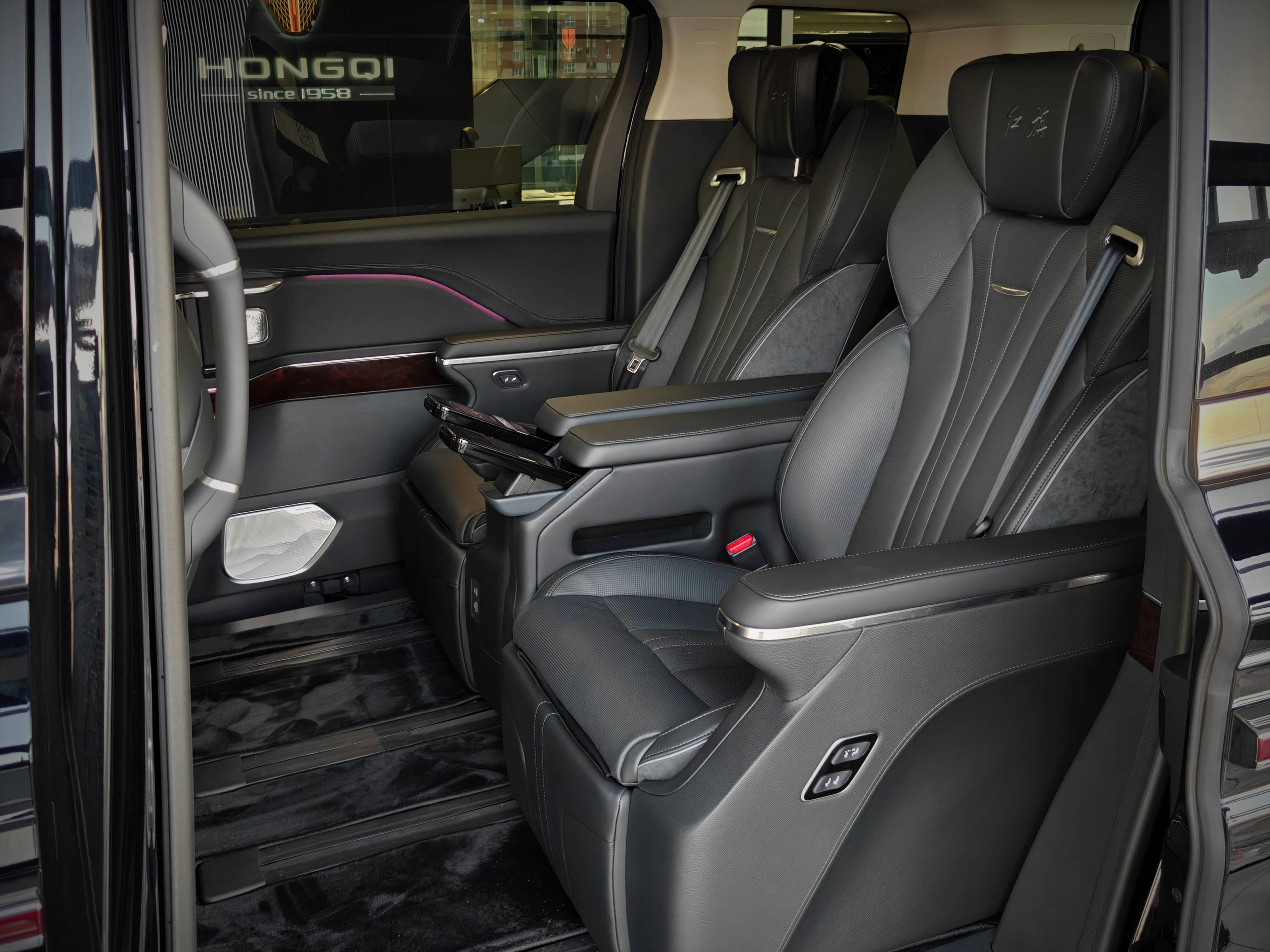 Hongqi HQ9 2.0Т Делюкс (Deluxe)