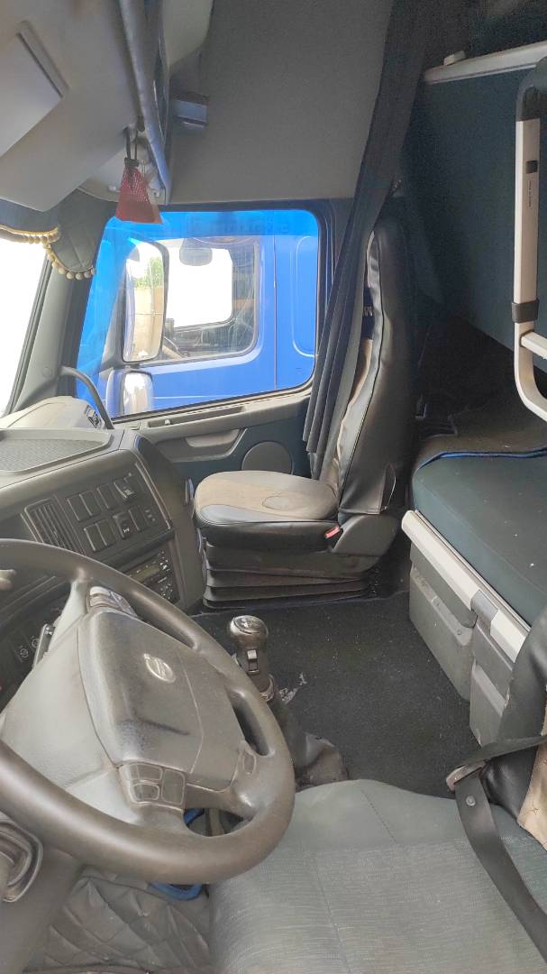 Volvo FH 420 4x2 (FH),  1 741 304 км, 2013 года в лизинг