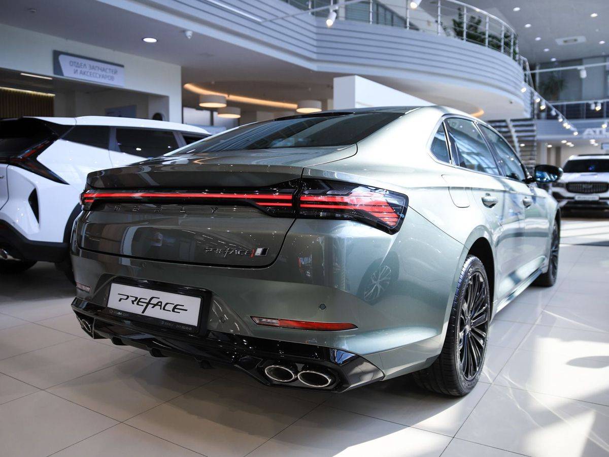 Geely Preface Flagship 2.0T 7DCT