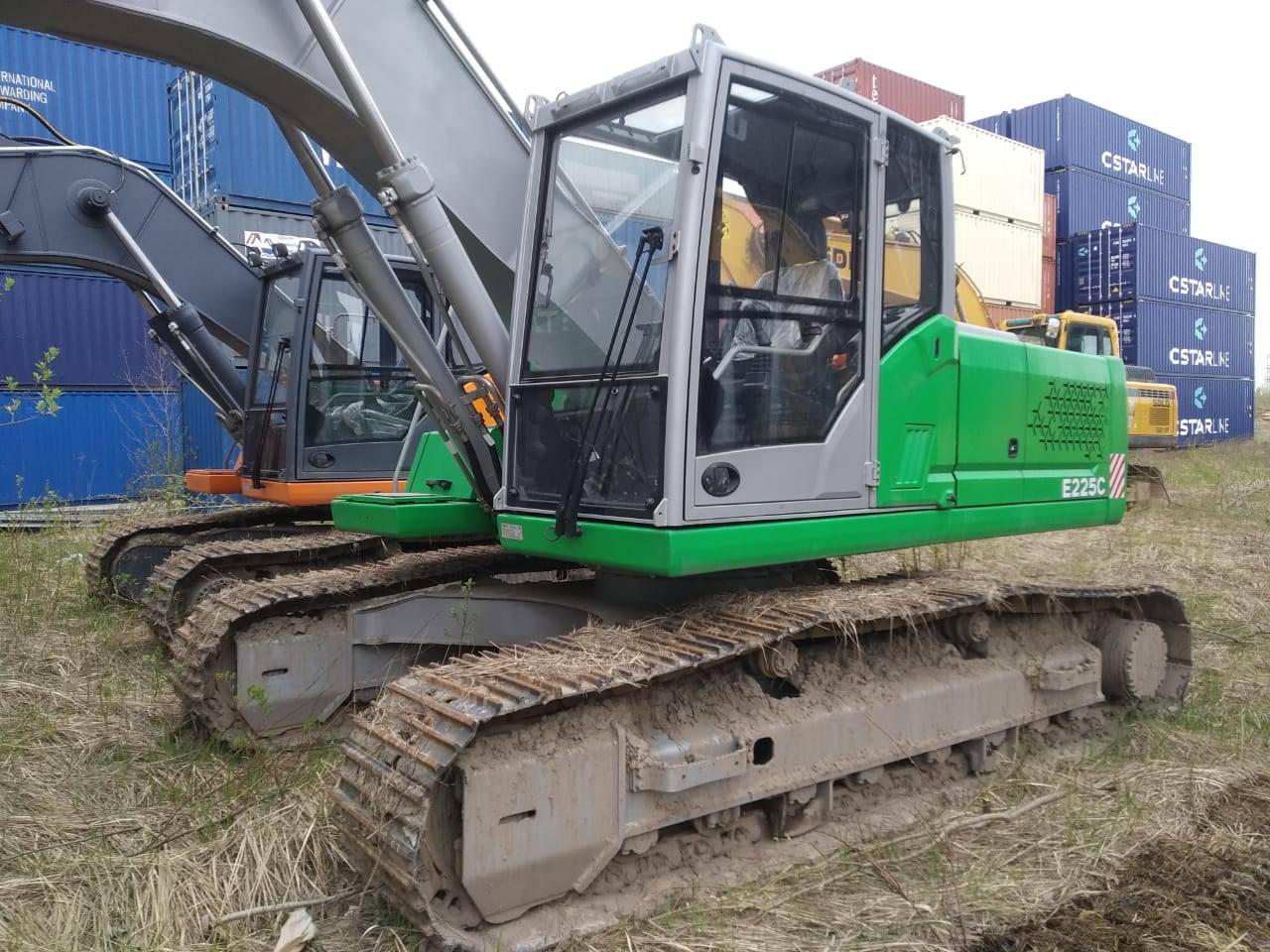 Эксмаш/UMG E225C