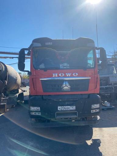 HOWO ZZ3317V386GE1 8х4