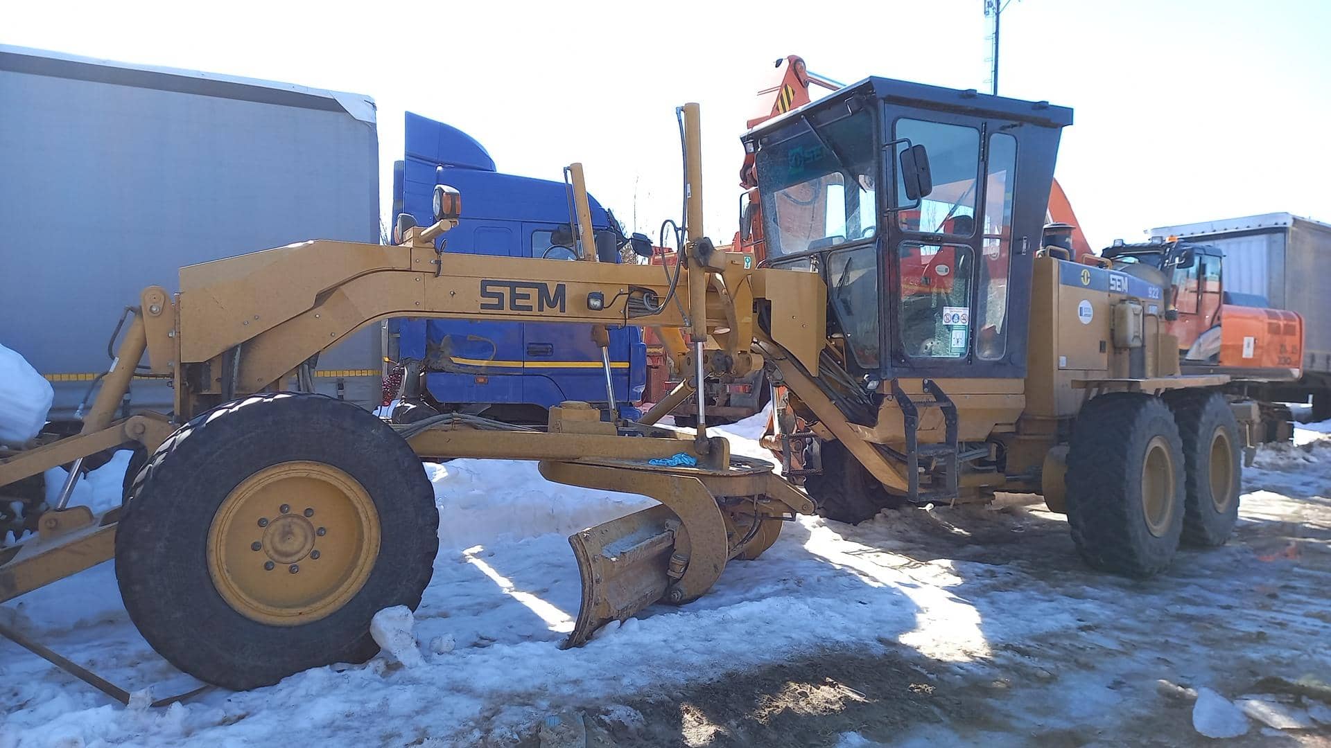 SEM 922 AWD