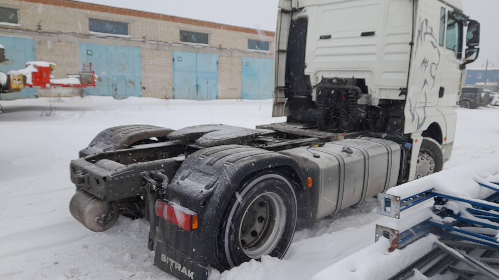 Sitrak ZZ4186V391HE,  349 843 км, 2023 года в лизинг