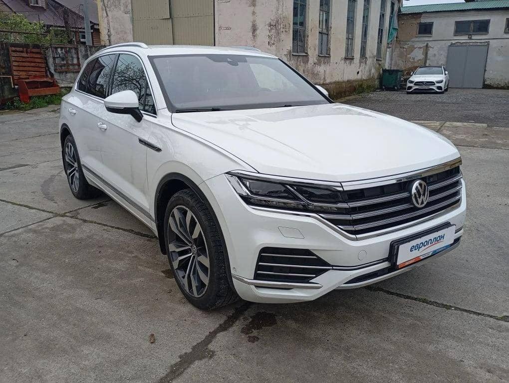 Volkswagen Touareg,  114 028 км, 2020 года в лизинг