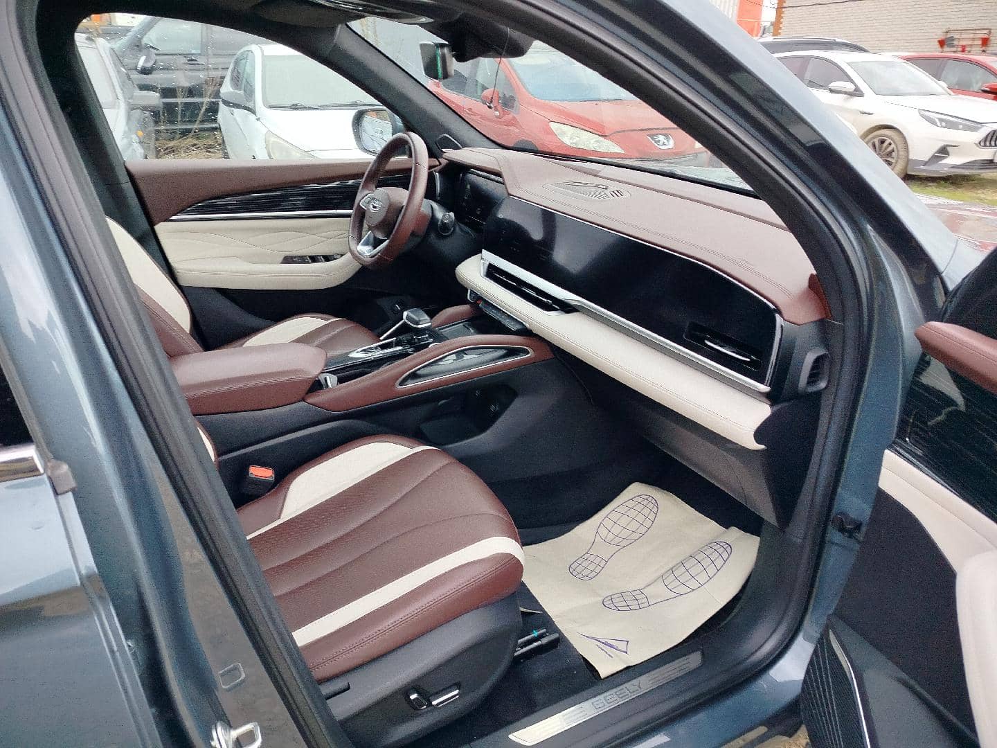 Geely Monjaro,  68 226 км, 2023 года в лизинг