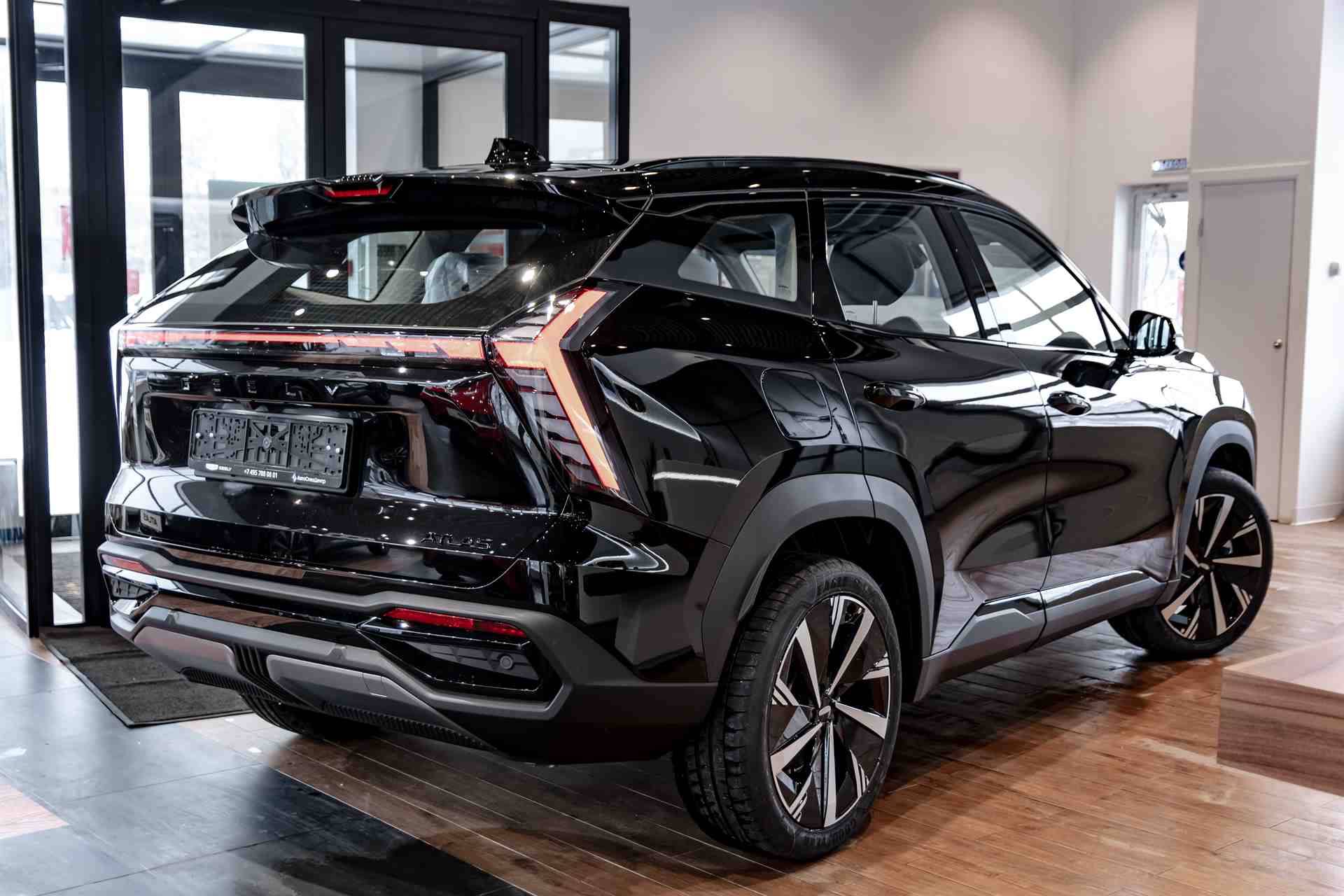 Geely Atlas Flagship 2.0T 8AT 4WD